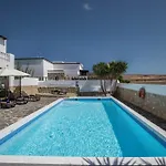 Maria Vila